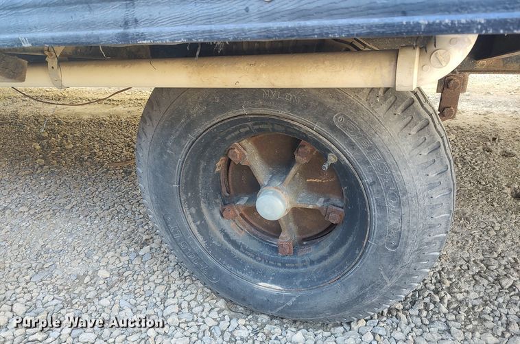 image for item DQ0484 1999 WillScot  jobsite trailer