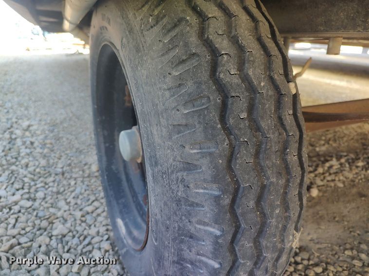 image for item DQ0484 1999 WillScot  jobsite trailer