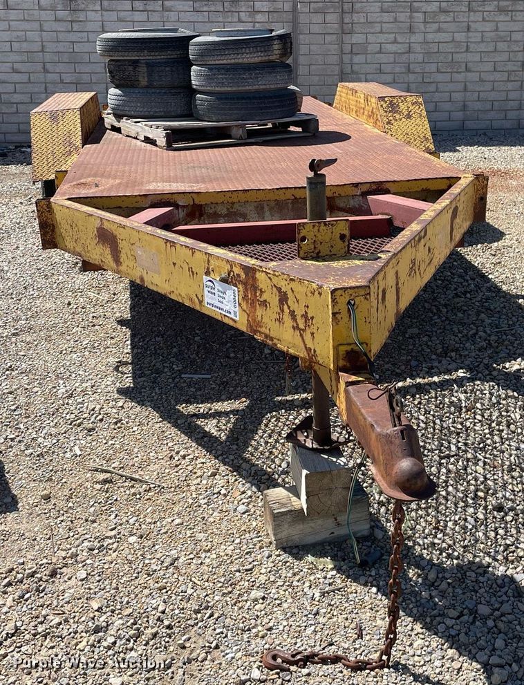 image for item DQ0485 1972 Morgen  equipment trailer