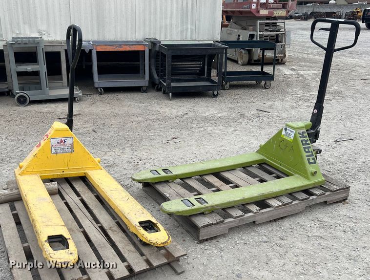 image for item EA9450 (2) pallet jacks