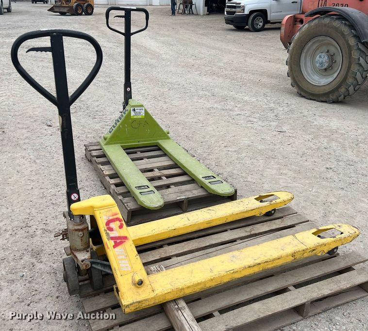 image for item EA9450 (2) pallet jacks