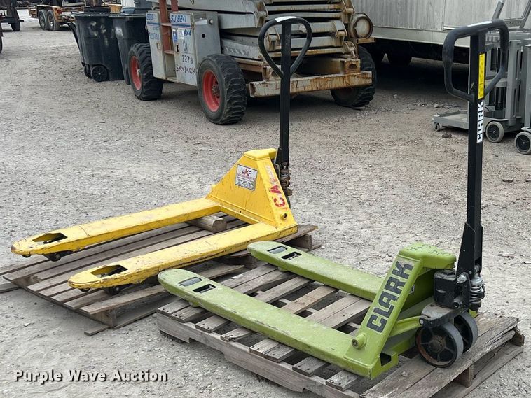 image for item EA9450 (2) pallet jacks
