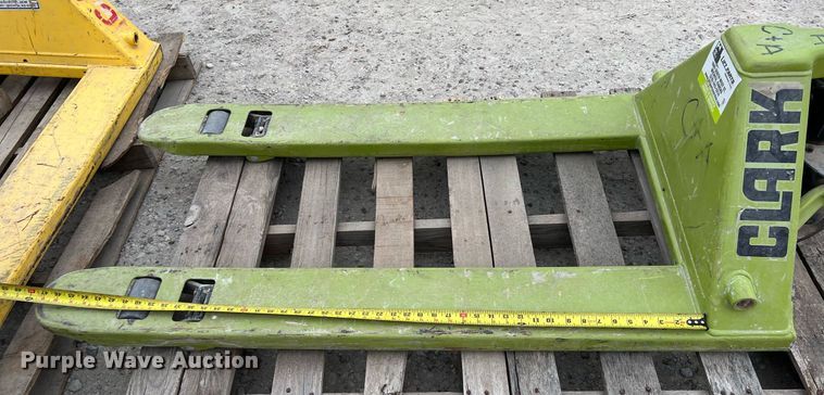 image for item EA9450 (2) pallet jacks