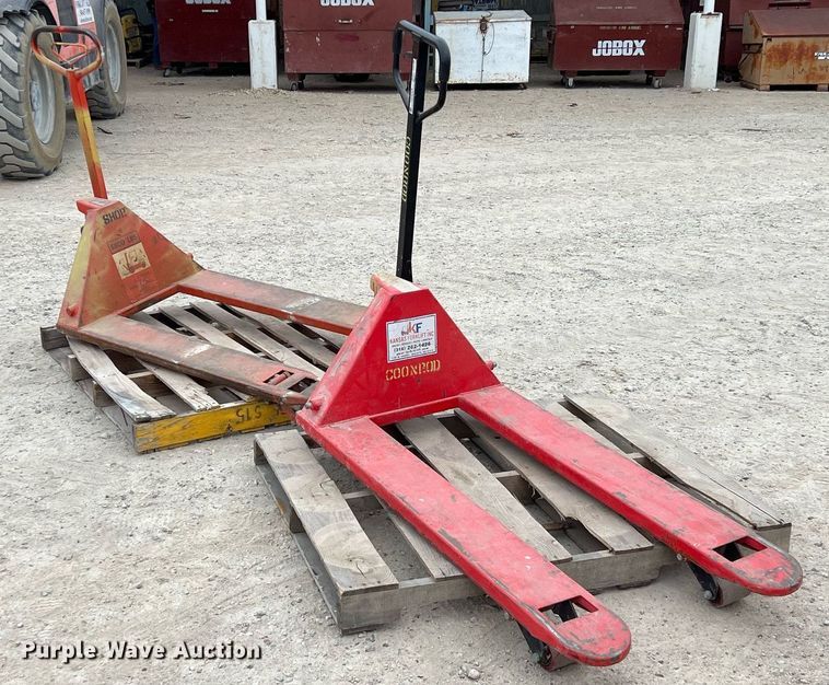 image for item EA9452 (2) pallet jacks