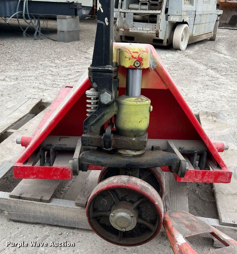 image for item EA9452 (2) pallet jacks