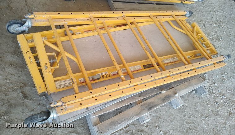 image for item EA9453 (8) 6' scaffolding uprights