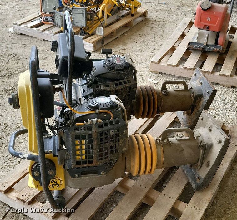 image for item EA9461 (2) Bomag plate compactors