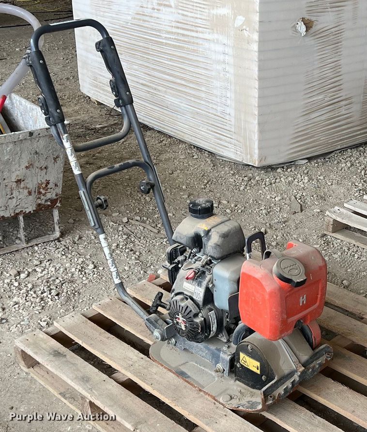 image for item EA9462 Husqvarna LF60  plate compactor