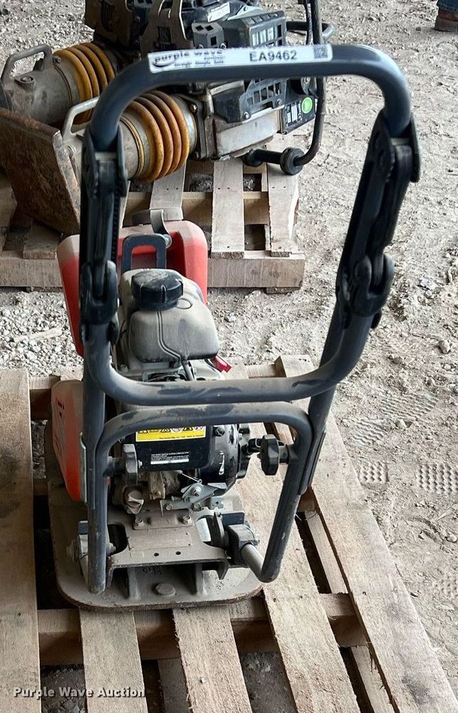 image for item EA9462 Husqvarna LF60  plate compactor