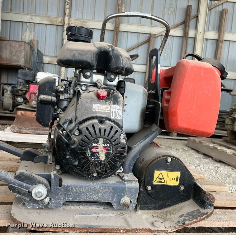 image for item EA9462 Husqvarna LF60  plate compactor