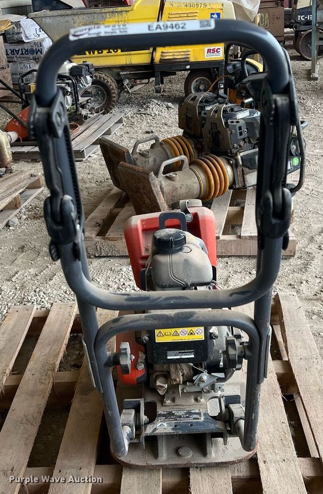 image for item EA9462 Husqvarna LF60  plate compactor