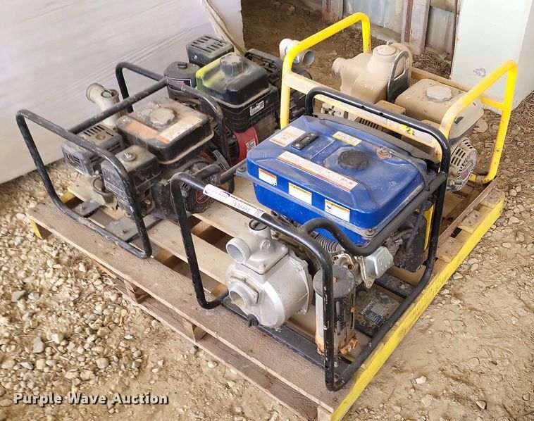 image for item EA9463 (4) water pumps