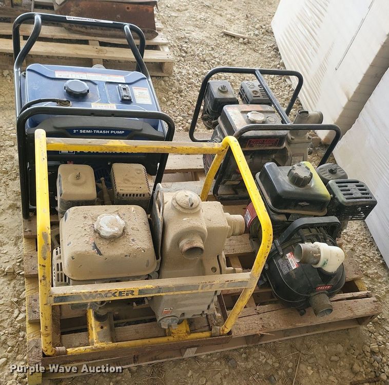 image for item EA9463 (4) water pumps