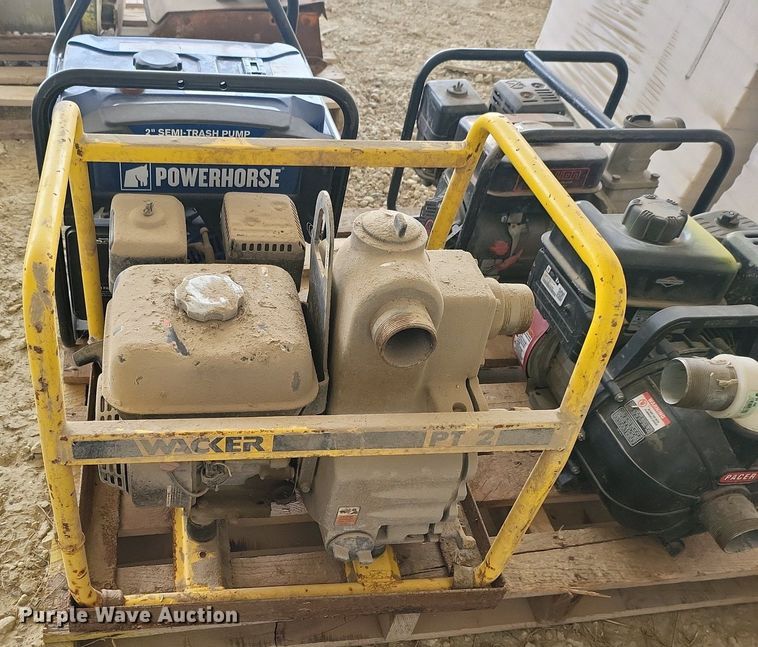 image for item EA9463 (4) water pumps