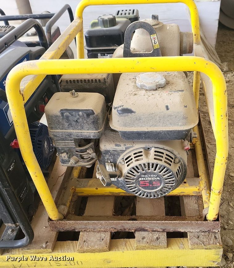 image for item EA9463 (4) water pumps