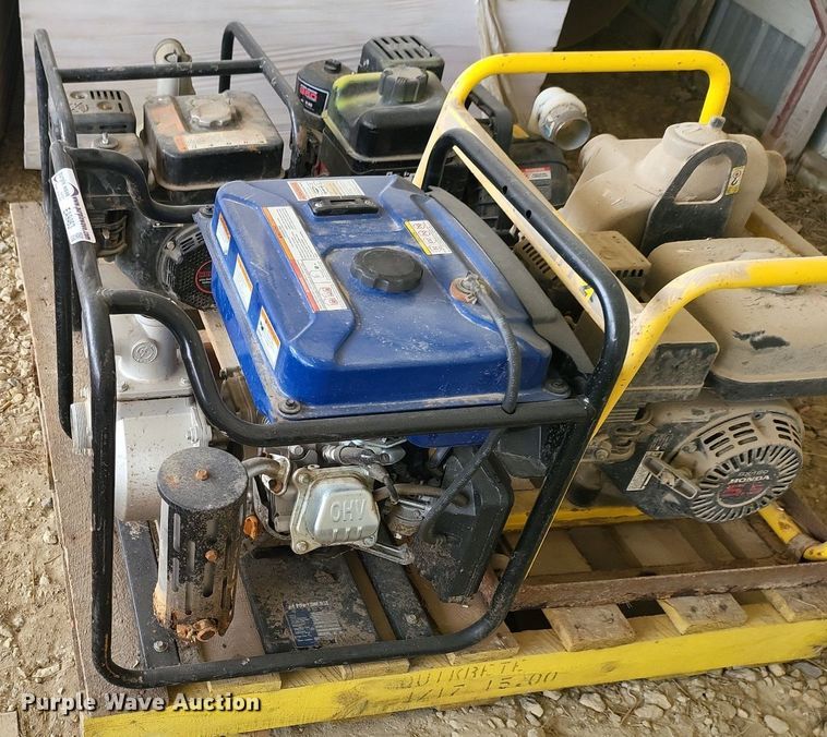 image for item EA9463 (4) water pumps