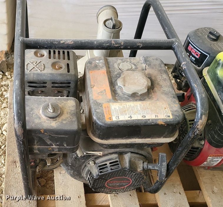 image for item EA9463 (4) water pumps