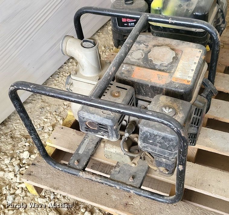 image for item EA9463 (4) water pumps