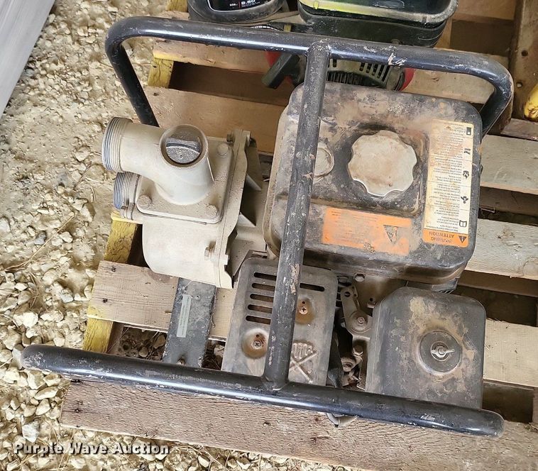 image for item EA9463 (4) water pumps