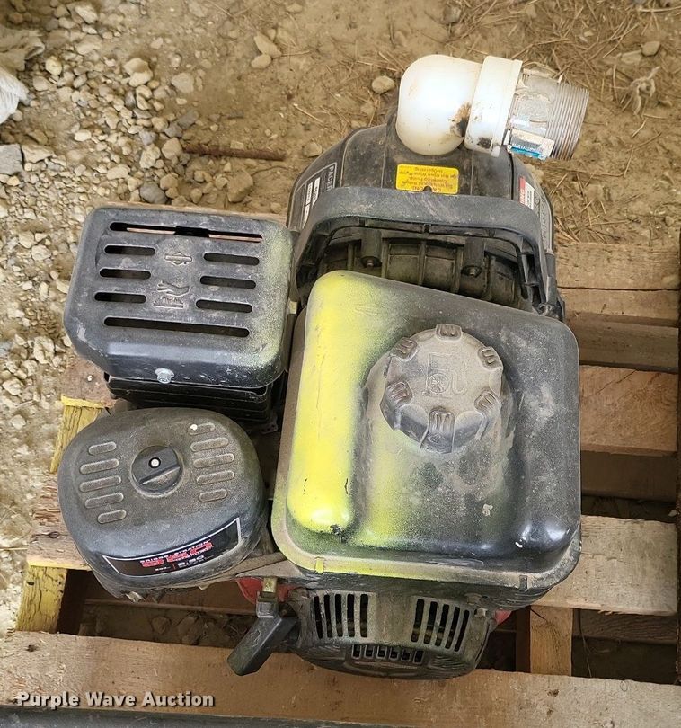 image for item EA9463 (4) water pumps