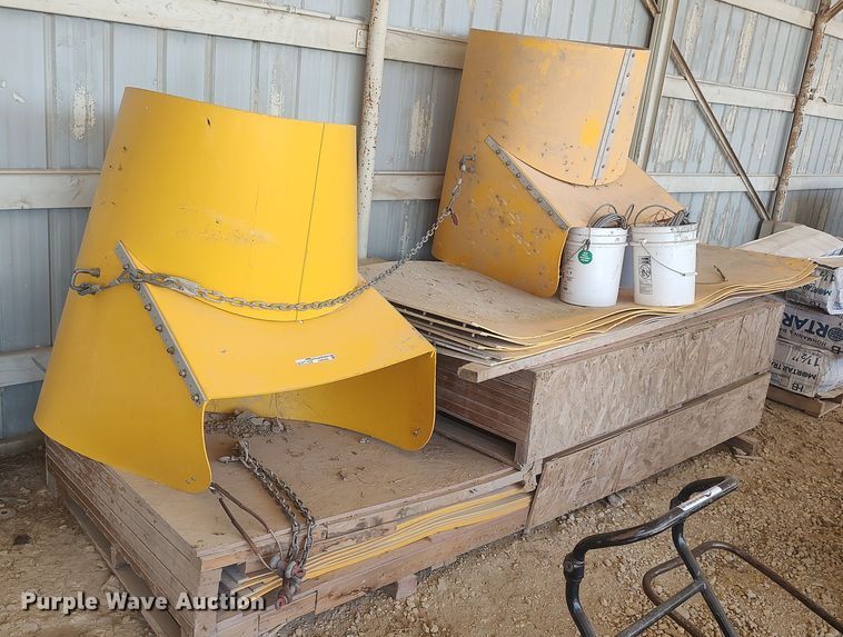 image for item EA9465 Trash chutes