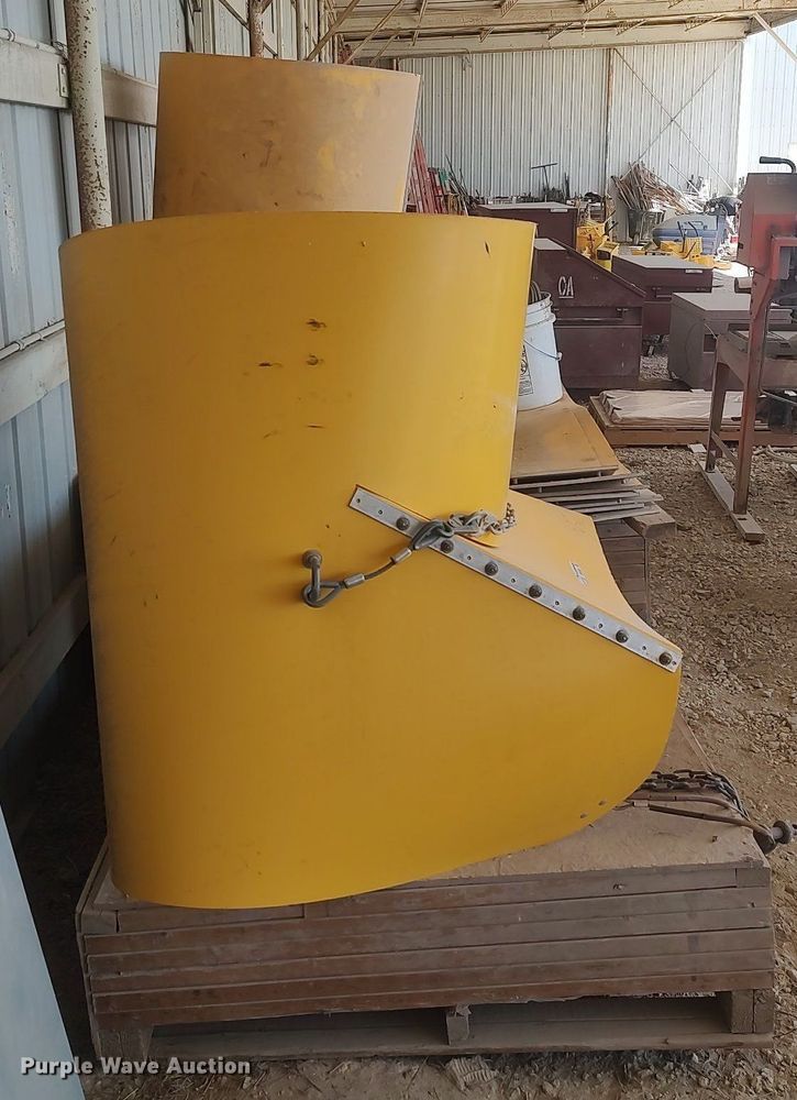 image for item EA9465 Trash chutes