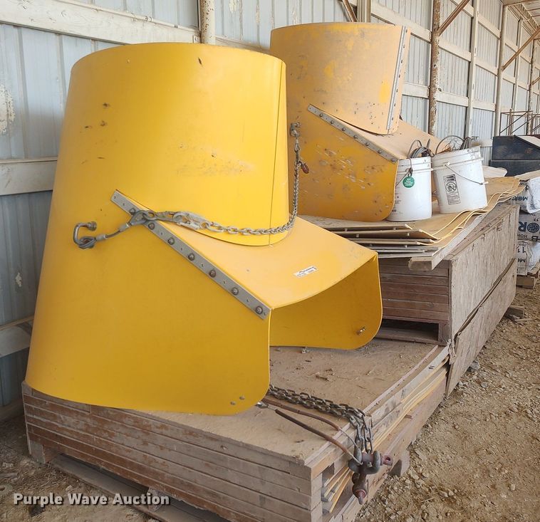 image for item EA9465 Trash chutes