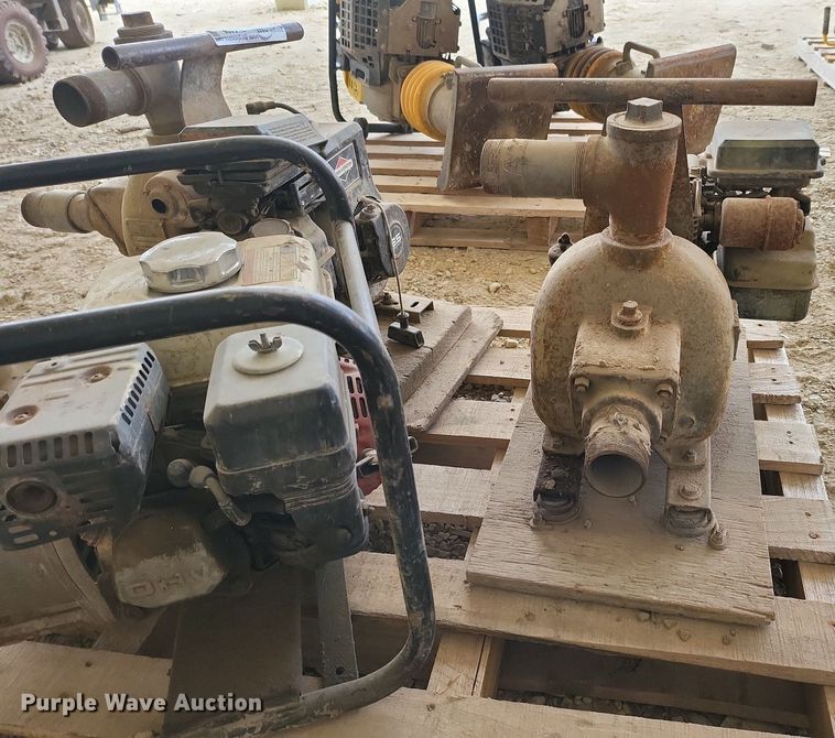 image for item EA9466 (3) water pumps