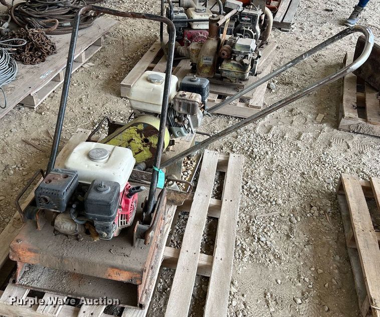 image for item EA9467 (2) plate compactors