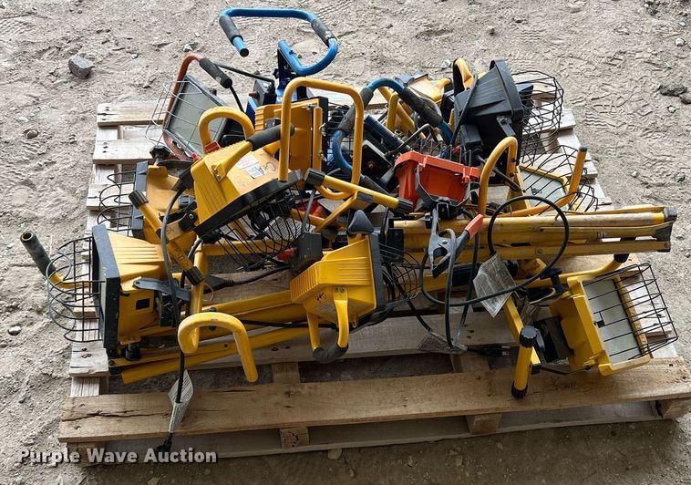 image for item EA9468 Flood lights