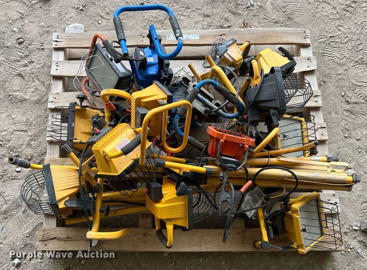 image for item EA9468 Flood lights