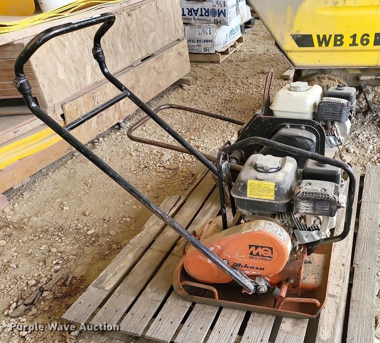 image for item EA9469 (2) plate compactors