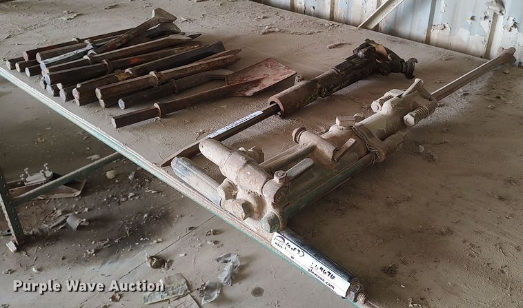 image for item LG9676 (2) pneumatic hammers