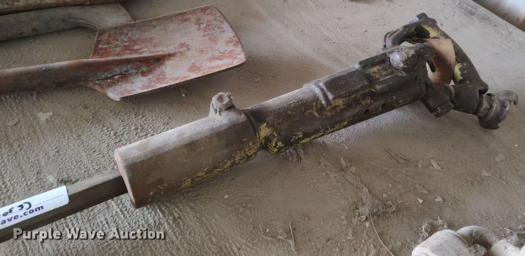 image for item LG9676 (2) pneumatic hammers