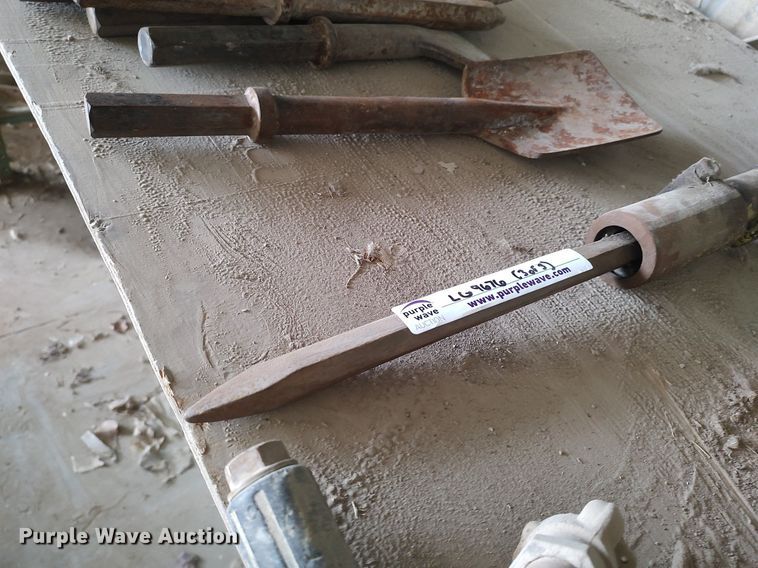 image for item LG9676 (2) pneumatic hammers