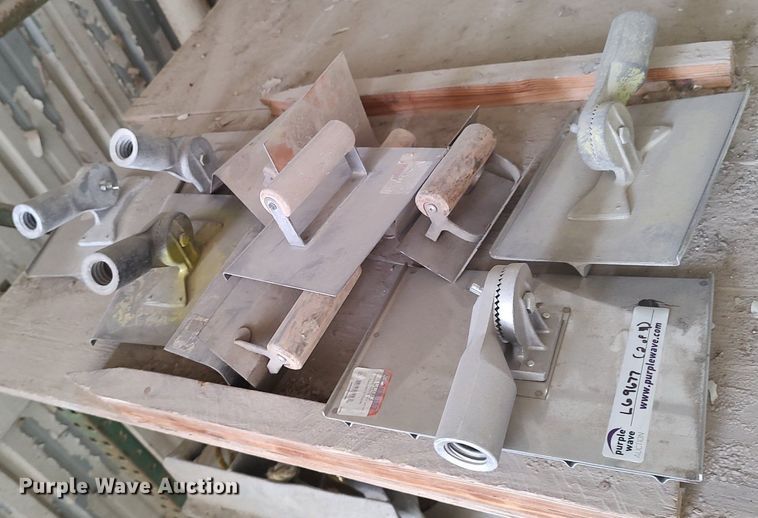 image for item LG9677 Concrete finishing tools