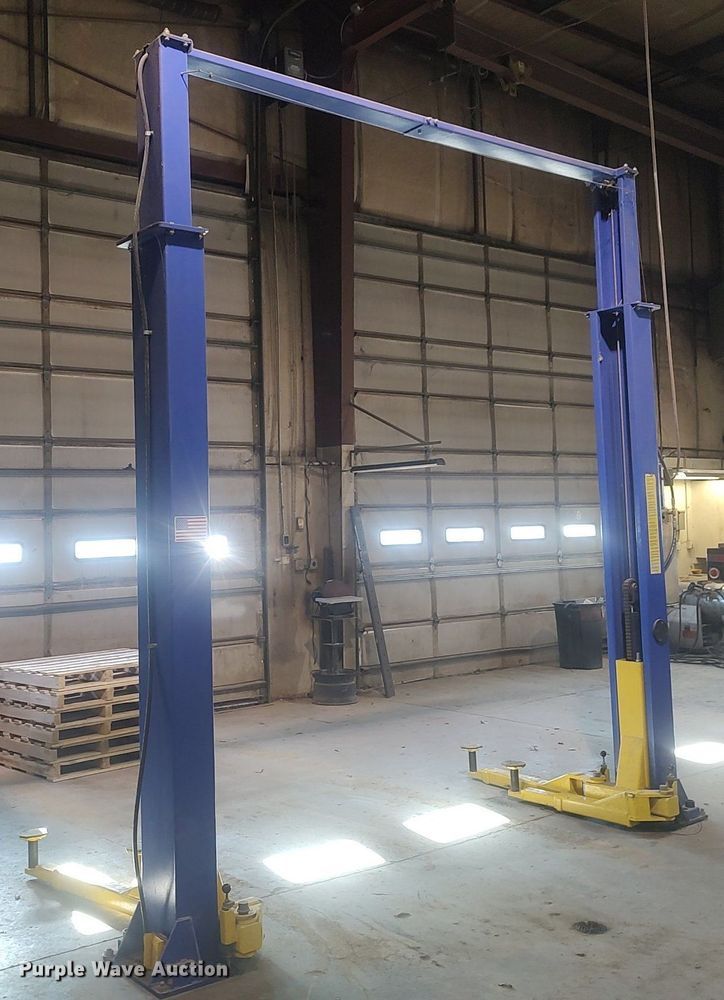 image for item LG9682 Central Marketing TP9KAC  two post automotive lift