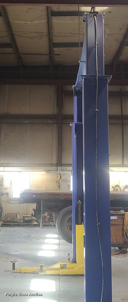 image for item LG9682 Central Marketing TP9KAC  two post automotive lift