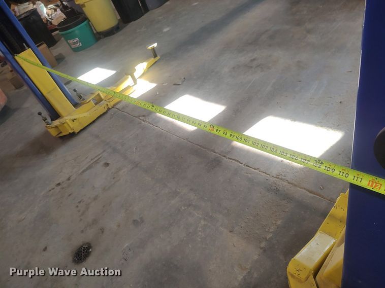 image for item LG9682 Central Marketing TP9KAC  two post automotive lift