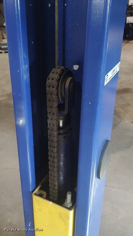 image for item LG9682 Central Marketing TP9KAC  two post automotive lift