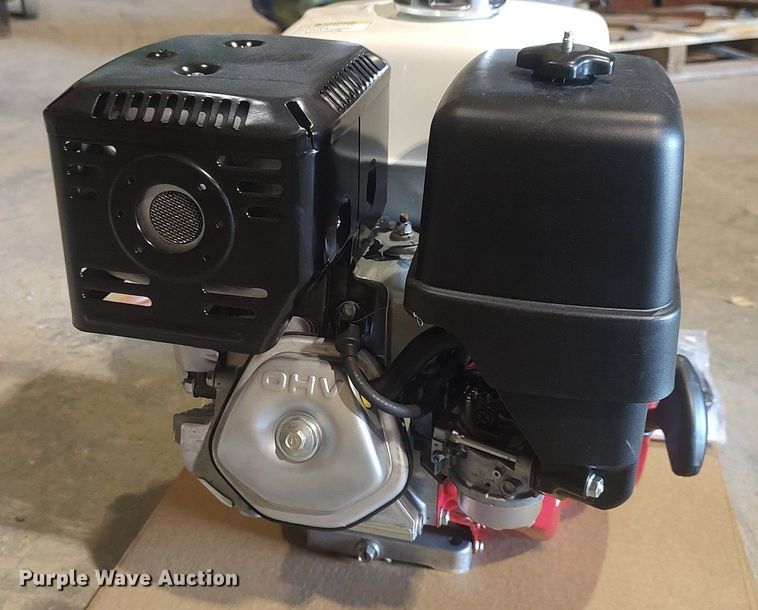 image for item LG9683 Honda GX390  engine