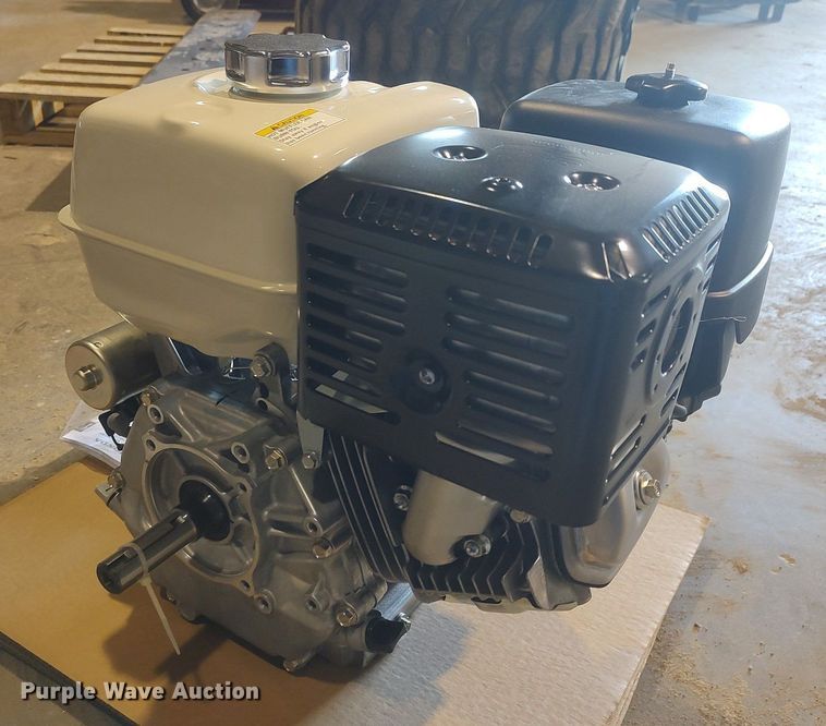 image for item LG9683 Honda GX390  engine