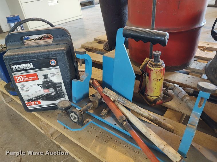 image for item LG9685 Tools