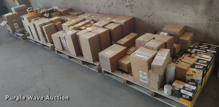 image for item LG9687 (4) pallets of filters