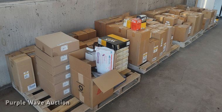 image for item LG9687 (4) pallets of filters