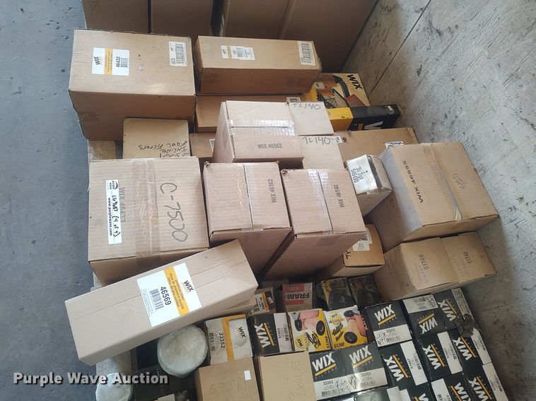 image for item LG9687 (4) pallets of filters