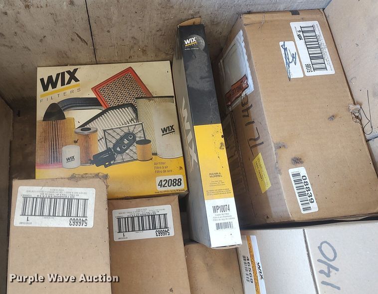 image for item LG9687 (4) pallets of filters