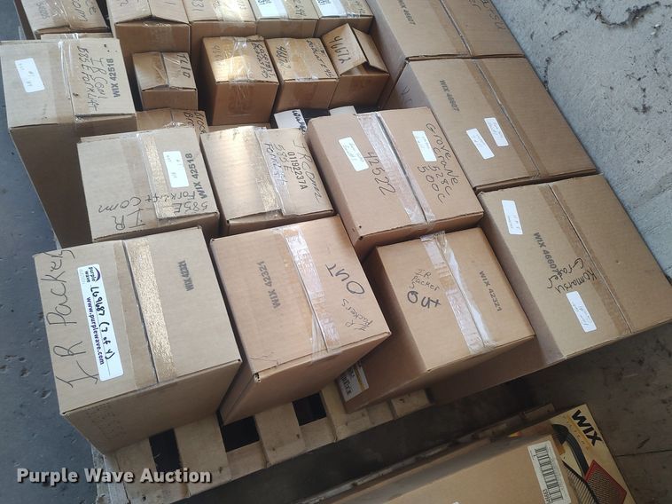 image for item LG9687 (4) pallets of filters