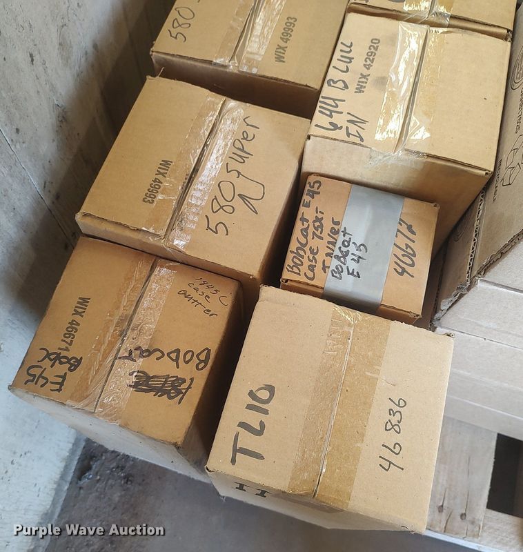 image for item LG9687 (4) pallets of filters