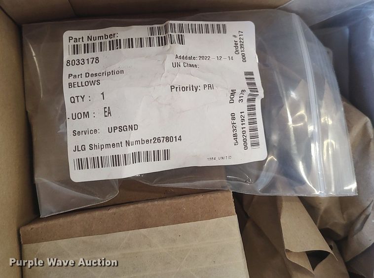 image for item LG9687 (4) pallets of filters